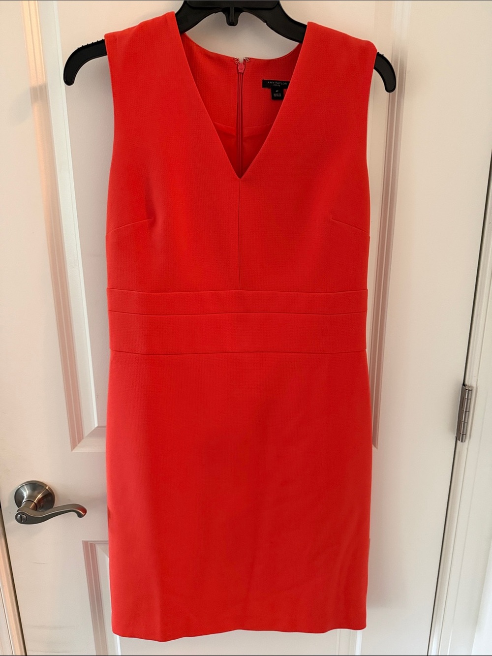 Ann Taylor Sleeveless V-Neck Midi Dress in Orange